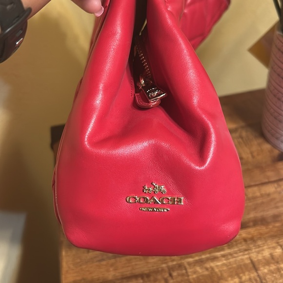 Gently used coach bag - Picture 5 of 11